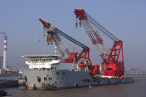 700 tons multi function salvage engineering support ship