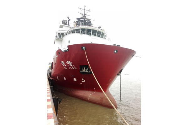 Large oil spill recovery ship
